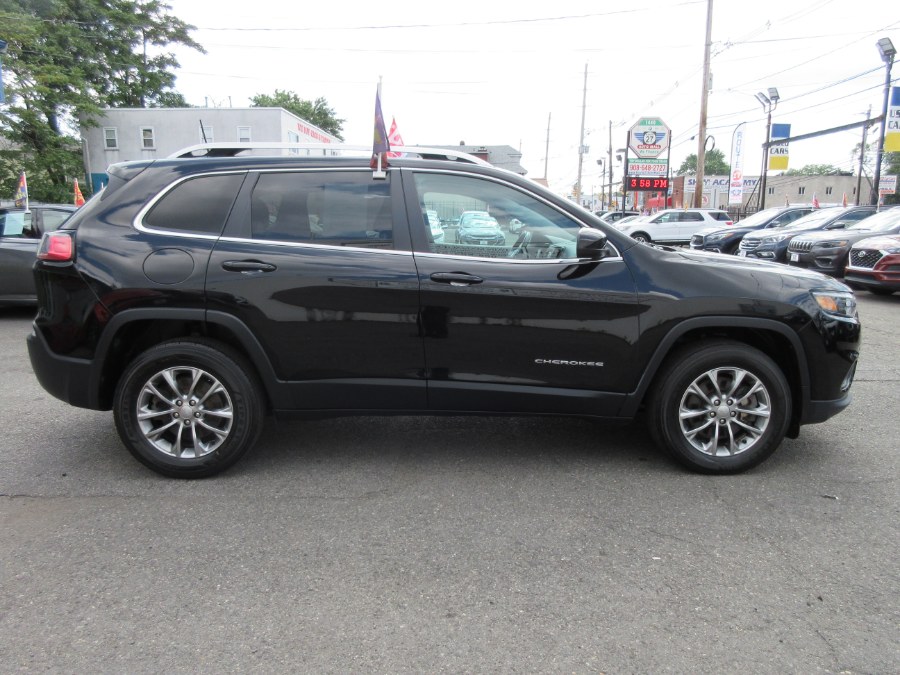 Used Jeep Cherokee Latitude Plus 4x4 2019 | Route 27 Auto Mall. Linden, New Jersey Used Jeep Cherokee Latitude Plus 4x4 2019 | Route 27 Auto Mall. Linden, New Jersey