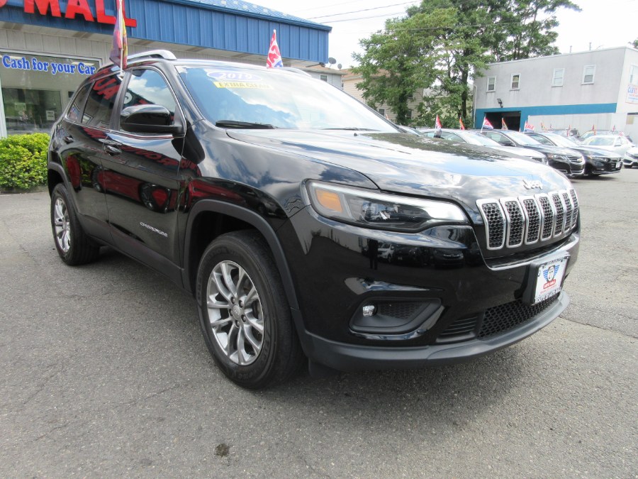 Used Jeep Cherokee Latitude Plus 4x4 2019 | Route 27 Auto Mall. Linden, New Jersey Used Jeep Cherokee Latitude Plus 4x4 2019 | Route 27 Auto Mall. Linden, New Jersey