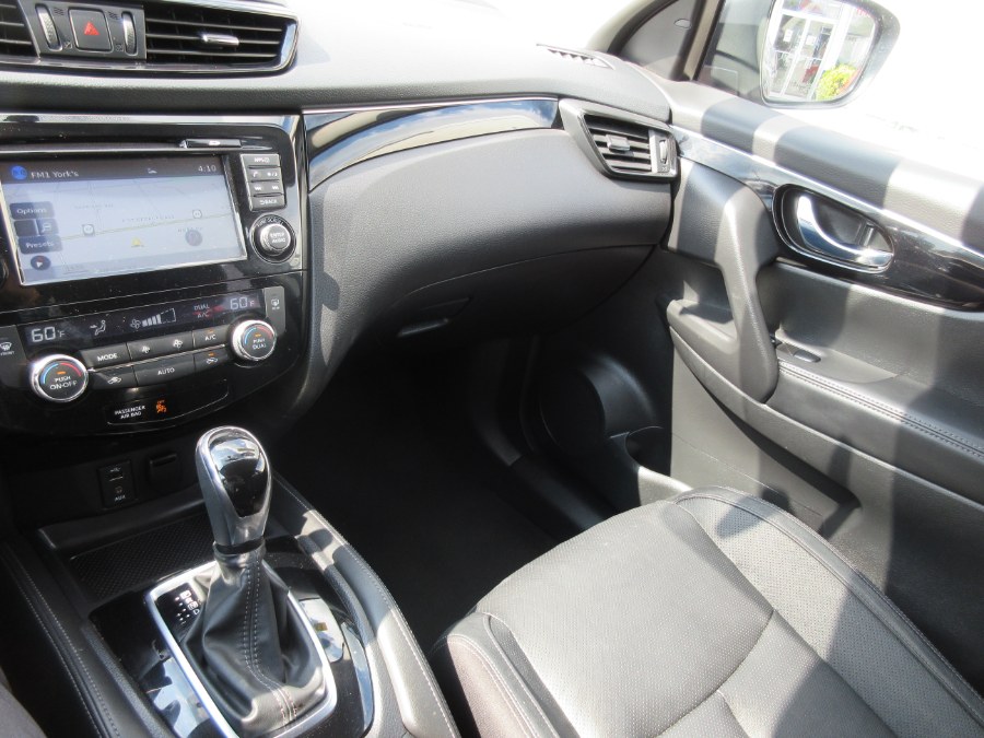 2018 Nissan Rogue Sport 2018.5 AWD S, available for sale in Linden, New Jersey | Route 27 Auto Mall. Linden, New Jersey 2018 Nissan Rogue Sport 2018.5 AWD S, available for sale in Linden, New Jersey | Route 27 Auto Mall. Linden, New Jersey