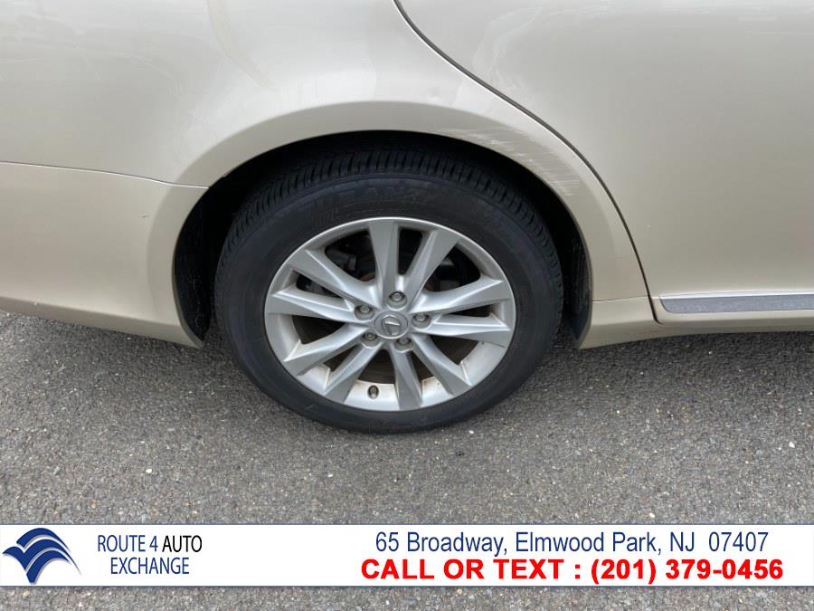 Used Lexus ES 350 4dr Sdn 2011 | Route 4 Auto Exchange. Elmwood Park, New Jersey Used Lexus ES 350 4dr Sdn 2011 | Route 4 Auto Exchange. Elmwood Park, New Jersey