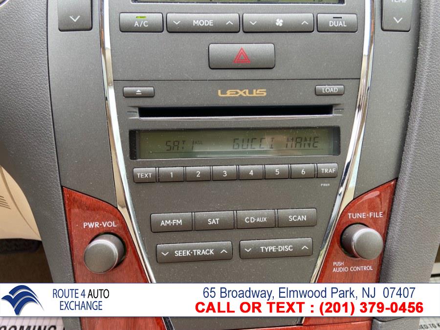 Used Lexus ES 350 4dr Sdn 2011 | Route 4 Auto Exchange. Elmwood Park, New Jersey Used Lexus ES 350 4dr Sdn 2011 | Route 4 Auto Exchange. Elmwood Park, New Jersey
