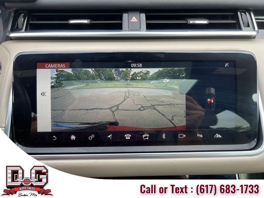 2018 Land Rover Range Rover Velar P250 R-Dynamic SE, available for sale in Watertown, Massachusetts | D&G Auto. Watertown, Massachusetts 2018 Land Rover Range Rover Velar P250 R-Dynamic SE, available for sale in Watertown, Massachusetts | D&G Auto. Watertown, Massachusetts