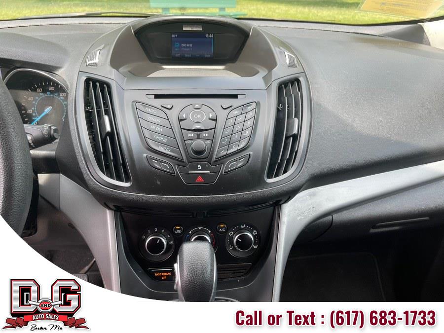 2015 Ford Escape FWD 4dr SE, available for sale in Watertown, Massachusetts | D&G Auto. Watertown, Massachusetts 2015 Ford Escape FWD 4dr SE, available for sale in Watertown, Massachusetts | D&G Auto. Watertown, Massachusetts