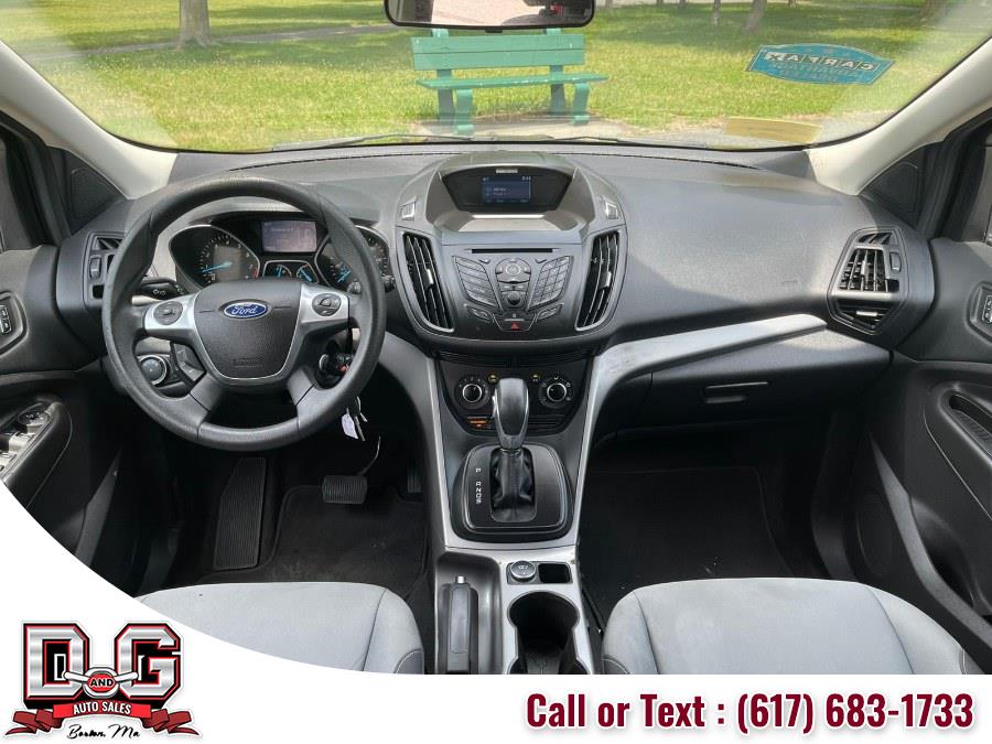 2015 Ford Escape FWD 4dr SE, available for sale in Watertown, Massachusetts | D&G Auto. Watertown, Massachusetts 2015 Ford Escape FWD 4dr SE, available for sale in Watertown, Massachusetts | D&G Auto. Watertown, Massachusetts
