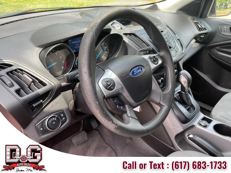 2015 Ford Escape FWD 4dr SE, available for sale in Watertown, Massachusetts | D&G Auto. Watertown, Massachusetts 2015 Ford Escape FWD 4dr SE, available for sale in Watertown, Massachusetts | D&G Auto. Watertown, Massachusetts