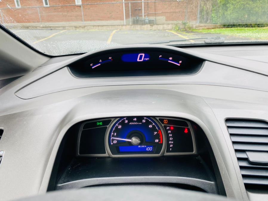 Used Honda Civic Sdn 4dr Auto LX 2009 | Supreme Automotive. New Britain, Connecticut Used Honda Civic Sdn 4dr Auto LX 2009 | Supreme Automotive. New Britain, Connecticut