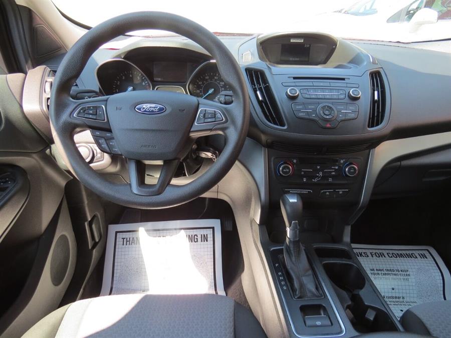 Used Ford Escape SE AWD 4dr SUV 2017 | Lake City Exports Inc. Auburn, Maine Used Ford Escape SE AWD 4dr SUV 2017 | Lake City Exports Inc. Auburn, Maine
