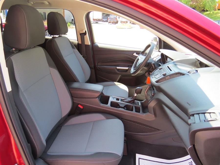 Used Ford Escape SE AWD 4dr SUV 2017 | Lake City Exports Inc. Auburn, Maine Used Ford Escape SE AWD 4dr SUV 2017 | Lake City Exports Inc. Auburn, Maine