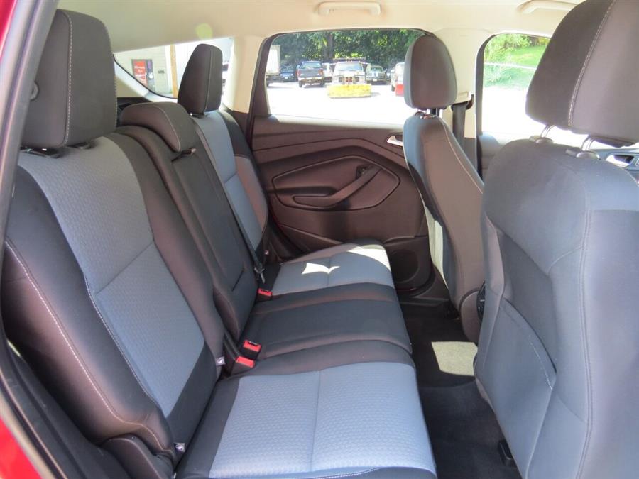 Used Ford Escape SE AWD 4dr SUV 2017 | Lake City Exports Inc. Auburn, Maine Used Ford Escape SE AWD 4dr SUV 2017 | Lake City Exports Inc. Auburn, Maine