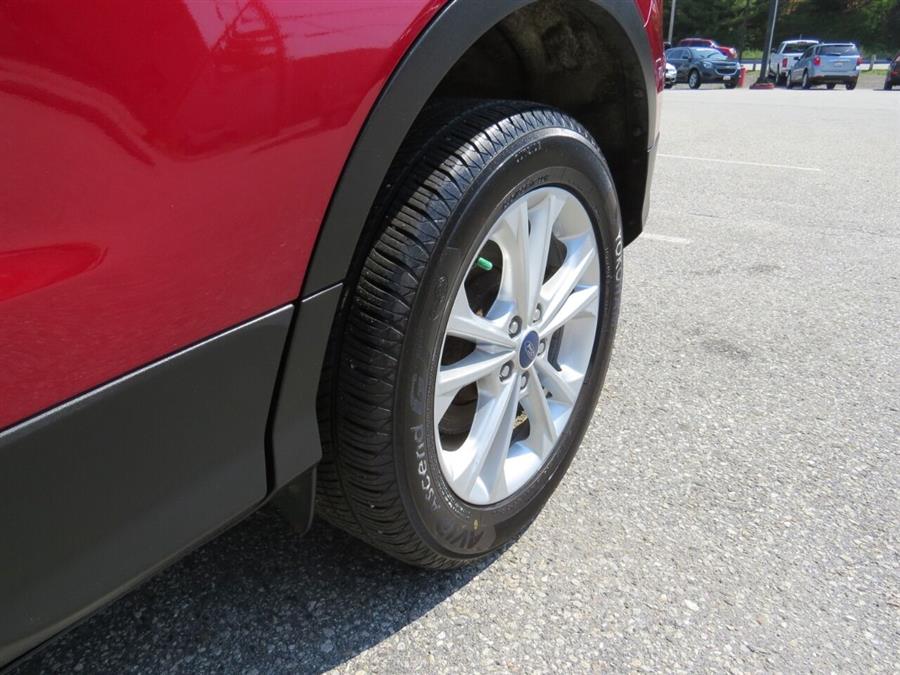 Used Ford Escape SE AWD 4dr SUV 2017 | Lake City Exports Inc. Auburn, Maine Used Ford Escape SE AWD 4dr SUV 2017 | Lake City Exports Inc. Auburn, Maine