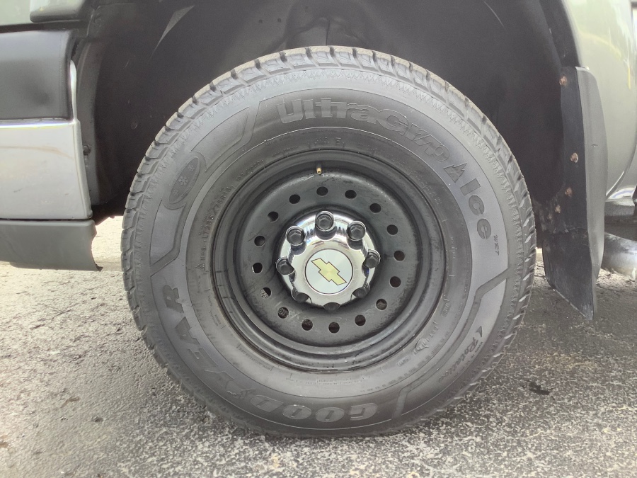 Used Chevrolet Silverado 2500HD Crew Cab 153" WB 4WD LT 2005 | Marsh Auto Sales LLC. Ortonville, Michigan Used Chevrolet Silverado 2500HD Crew Cab 153" WB 4WD LT 2005 | Marsh Auto Sales LLC. Ortonville, Michigan