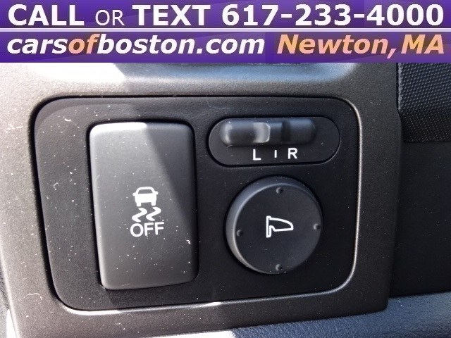 Used Honda CR-V 4WD 5dr SE 2011 | Motorcars of Boston. Newton, Massachusetts Used Honda CR-V 4WD 5dr SE 2011 | Motorcars of Boston. Newton, Massachusetts