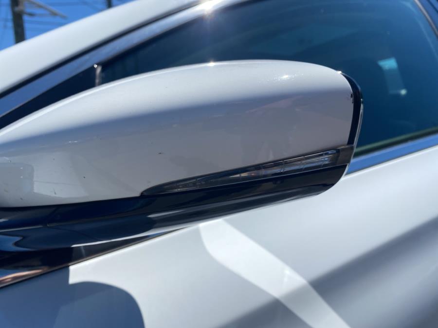 2016 Chrysler 200 4dr Sdn C FWD, available for sale in Lodi, New Jersey | Route 46 Auto Sales Inc. Lodi, New Jersey 2016 Chrysler 200 4dr Sdn C FWD, available for sale in Lodi, New Jersey | Route 46 Auto Sales Inc. Lodi, New Jersey