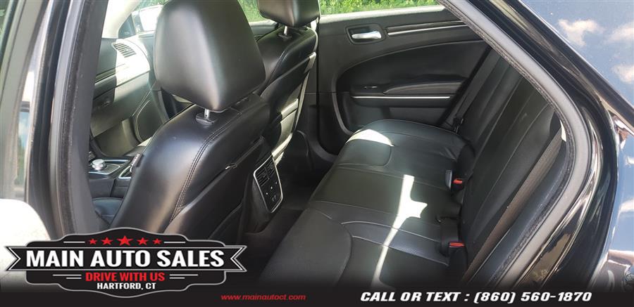 Used Chrysler 300 4dr Sdn 300C RWD 2016 | Main Auto Sales LLC. Hartford, Connecticut Used Chrysler 300 4dr Sdn 300C RWD 2016 | Main Auto Sales LLC. Hartford, Connecticut