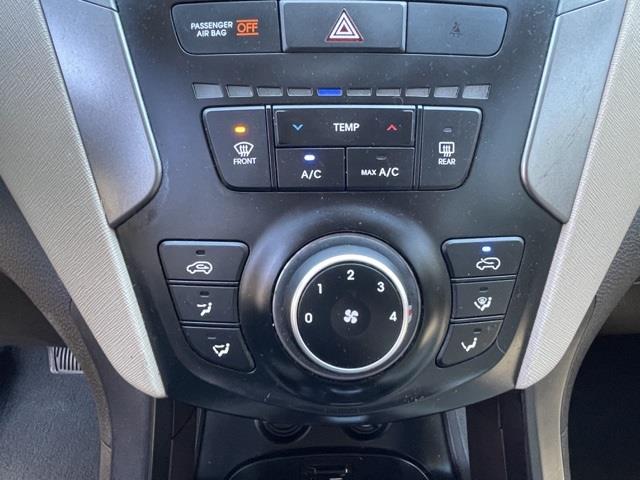Used Hyundai Santa Fe Sport 2.4 Base 2016 | Hillside Auto Outlet. Jamaica, New York Used Hyundai Santa Fe Sport 2.4 Base 2016 | Hillside Auto Outlet. Jamaica, New York