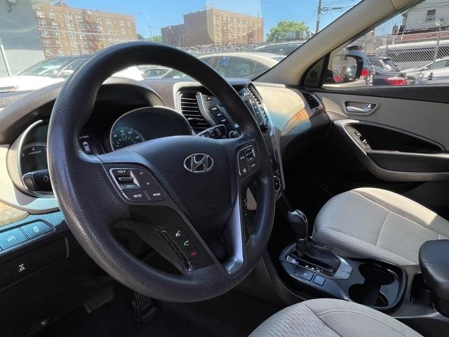 Used Hyundai Santa Fe Sport 2.4 Base 2016 | Hillside Auto Outlet. Jamaica, New York Used Hyundai Santa Fe Sport 2.4 Base 2016 | Hillside Auto Outlet. Jamaica, New York