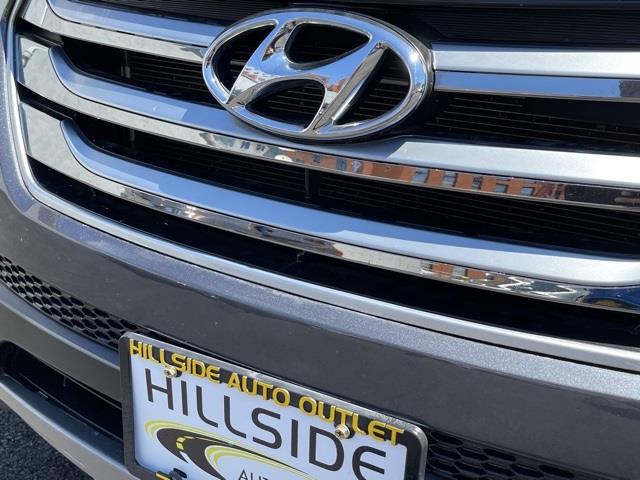 Used Hyundai Santa Fe Sport 2.4 Base 2016 | Hillside Auto Outlet. Jamaica, New York Used Hyundai Santa Fe Sport 2.4 Base 2016 | Hillside Auto Outlet. Jamaica, New York