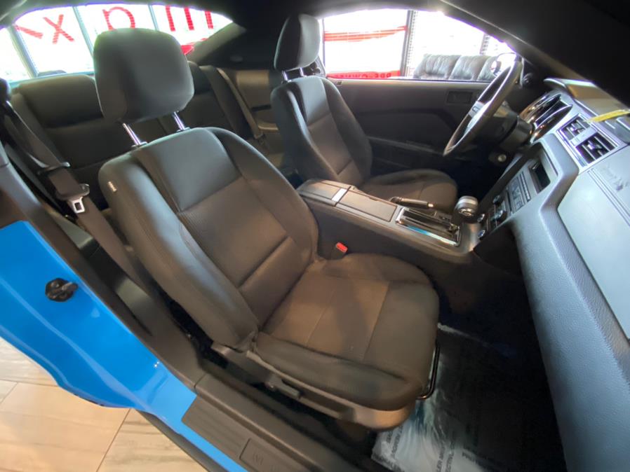 Used Ford Mustang 2dr Cpe 2010 | AutoMax. West Hartford, Connecticut Used Ford Mustang 2dr Cpe 2010 | AutoMax. West Hartford, Connecticut