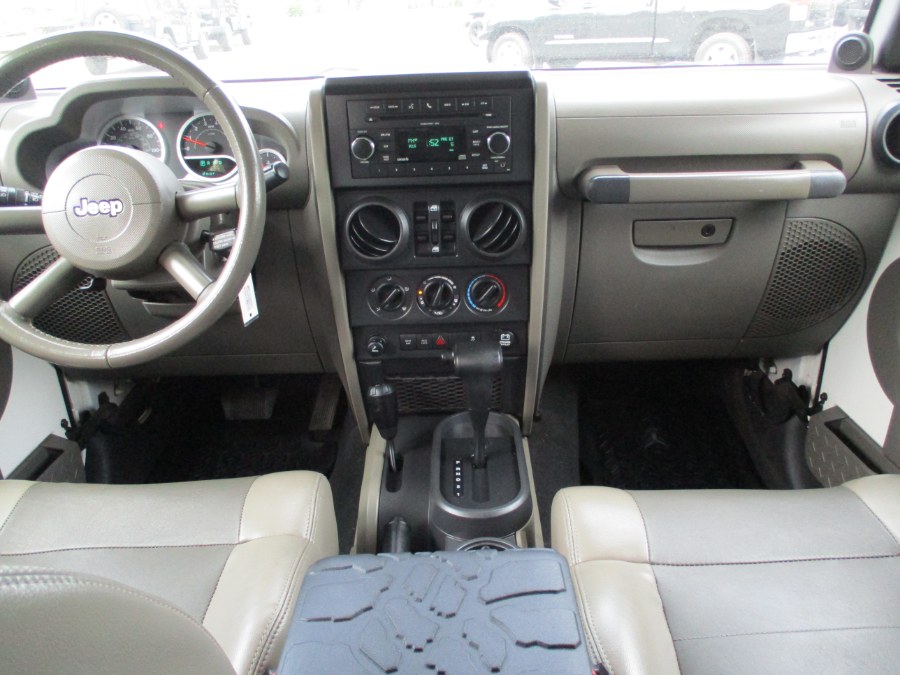2010 Jeep Wrangler Unlimited 4WD 4dr Rubicon, available for sale in Suffield, Connecticut | Suffield Auto LLC. Suffield, Connecticut 2010 Jeep Wrangler Unlimited 4WD 4dr Rubicon, available for sale in Suffield, Connecticut | Suffield Auto LLC. Suffield, Connecticut