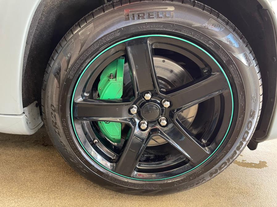 Used Jeep Grand Cherokee SRT SRT 4x4 2017 | 5 Towns Drive. Inwood, New York Used Jeep Grand Cherokee SRT SRT 4x4 2017 | 5 Towns Drive. Inwood, New York