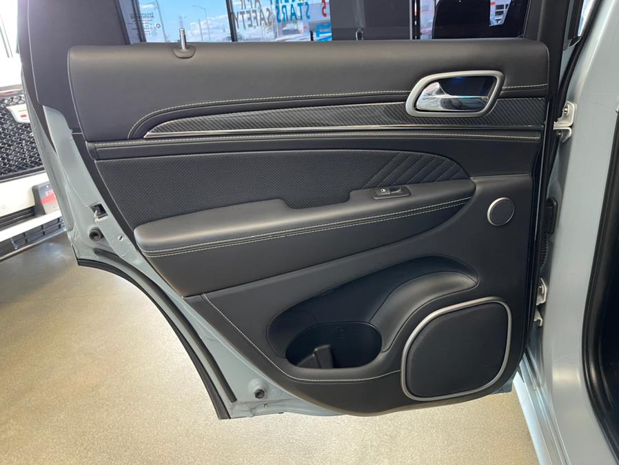 Used Jeep Grand Cherokee SRT SRT 4x4 2017 | 5 Towns Drive. Inwood, New York Used Jeep Grand Cherokee SRT SRT 4x4 2017 | 5 Towns Drive. Inwood, New York