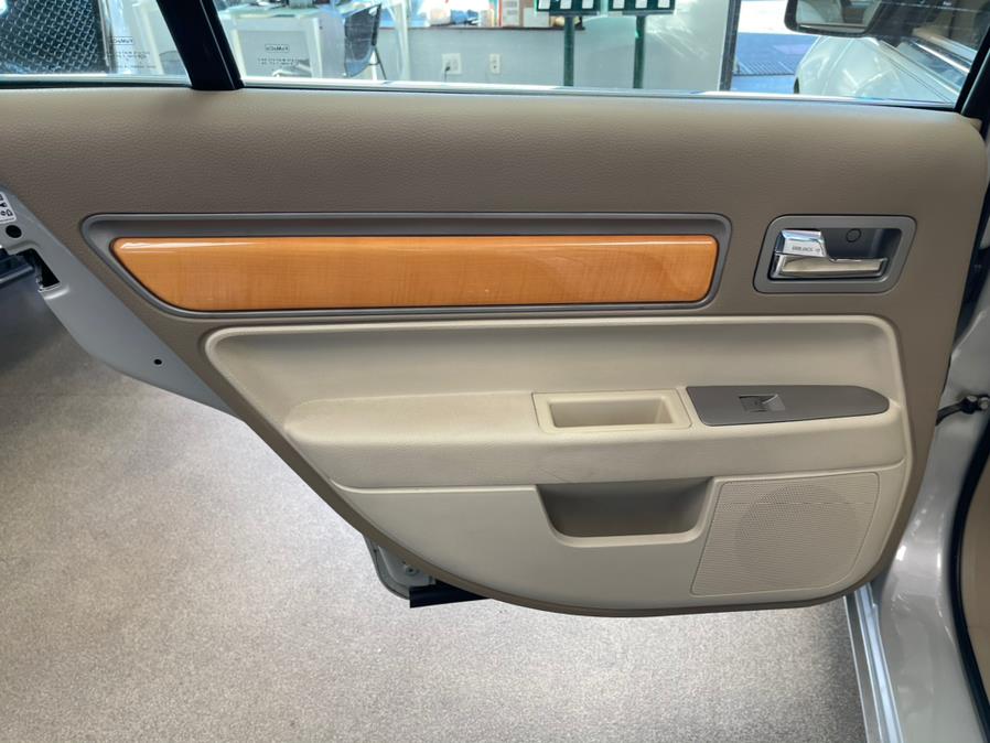 Used Lincoln MKZ 4dr Sdn FWD 2007 | 5 Towns Drive. Inwood, New York Used Lincoln MKZ 4dr Sdn FWD 2007 | 5 Towns Drive. Inwood, New York