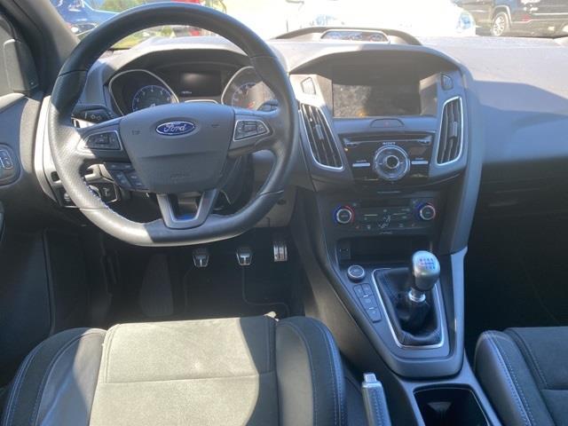 Used Ford Focus RS 2017 | Blasius Federal Road. Brookfield, Connecticut Used Ford Focus RS 2017 | Blasius Federal Road. Brookfield, Connecticut