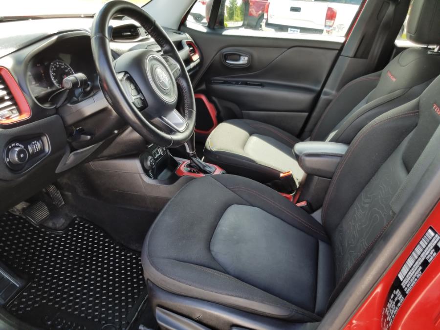 Used Jeep Renegade Trailhawk 4x4 2017 | Fairway Auto Sales. Hancock, Maine Used Jeep Renegade Trailhawk 4x4 2017 | Fairway Auto Sales. Hancock, Maine