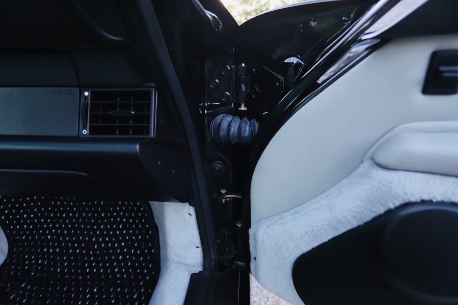 1996 Porsche 911 Carrera 4 2dr Cpe Carrera 4S, available for sale in North Salem, New York | Meccanic Shop North Inc. North Salem, New York 1996 Porsche 911 Carrera 4 2dr Cpe Carrera 4S, available for sale in North Salem, New York | Meccanic Shop North Inc. North Salem, New York
