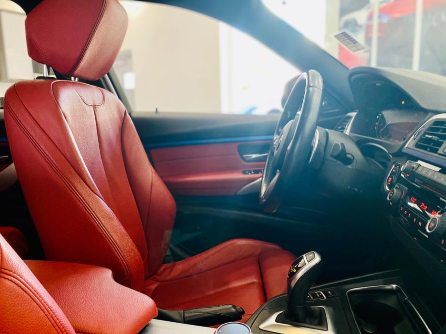 Used BMW 3 Series 330i xDrive Sedan 2018 | Luxury Motor Club. Franklin Square, New York Used BMW 3 Series 330i xDrive Sedan 2018 | Luxury Motor Club. Franklin Square, New York