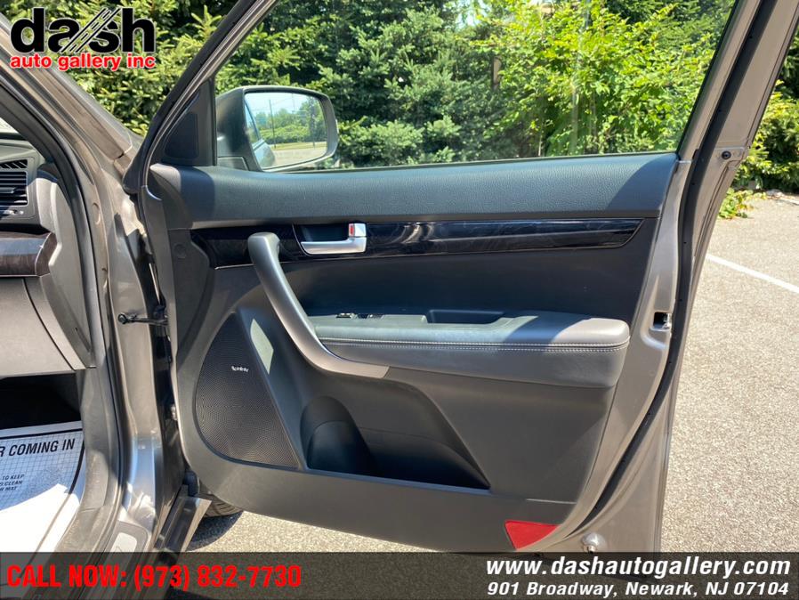 Used Kia Sorento AWD 4dr V6 SX Limited 2014 | Dash Auto Gallery Inc.. Newark, New Jersey Used Kia Sorento AWD 4dr V6 SX Limited 2014 | Dash Auto Gallery Inc.. Newark, New Jersey