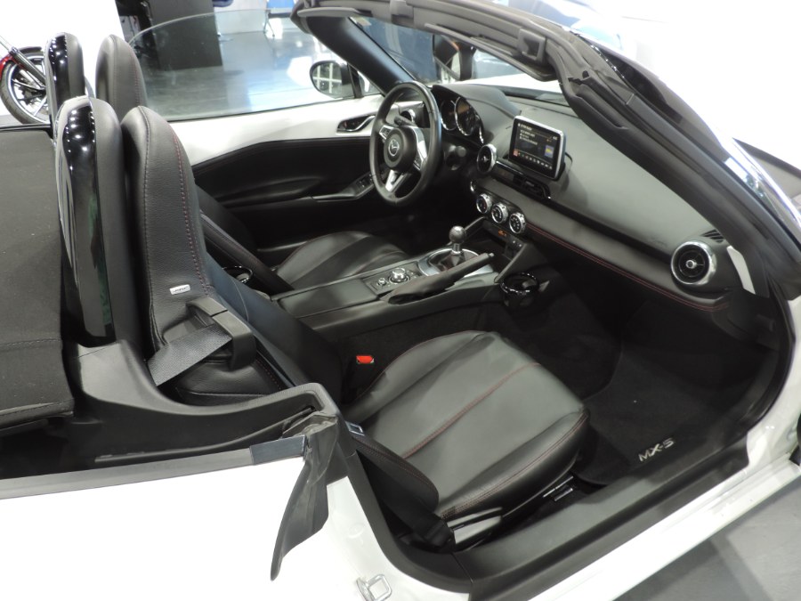 Used Mazda MX-5 Miata 2dr Conv Auto Grand Touring 2016 | Auto Gallery. Lodi, New Jersey Used Mazda MX-5 Miata 2dr Conv Auto Grand Touring 2016 | Auto Gallery. Lodi, New Jersey