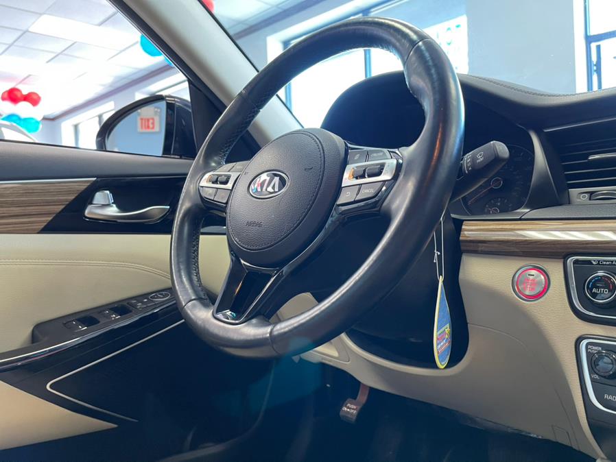 2017 Kia Cadenza Premium Sedan, available for sale in Inwood, New York | 5 Towns Drive. Inwood, New York 2017 Kia Cadenza Premium Sedan, available for sale in Inwood, New York | 5 Towns Drive. Inwood, New York