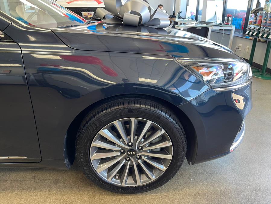 2017 Kia Cadenza Premium Sedan, available for sale in Inwood, New York | 5 Towns Drive. Inwood, New York 2017 Kia Cadenza Premium Sedan, available for sale in Inwood, New York | 5 Towns Drive. Inwood, New York