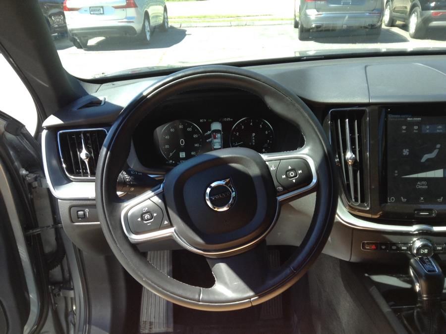 Used Volvo XC60 T5 AWD Momentum 2018 | Eurocars Plus. Groton, Connecticut Used Volvo XC60 T5 AWD Momentum 2018 | Eurocars Plus. Groton, Connecticut