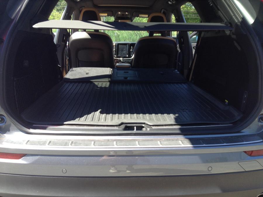 Used Volvo XC60 T5 AWD Momentum 2018 | Eurocars Plus. Groton, Connecticut Used Volvo XC60 T5 AWD Momentum 2018 | Eurocars Plus. Groton, Connecticut