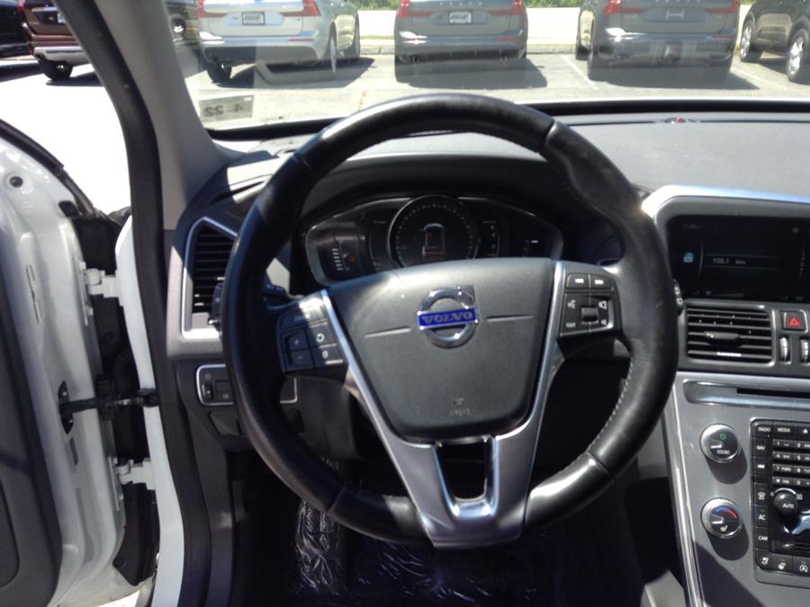 Used Volvo XC60 T5 AWD Dynamic 2017 | Eurocars Plus. Groton, Connecticut Used Volvo XC60 T5 AWD Dynamic 2017 | Eurocars Plus. Groton, Connecticut