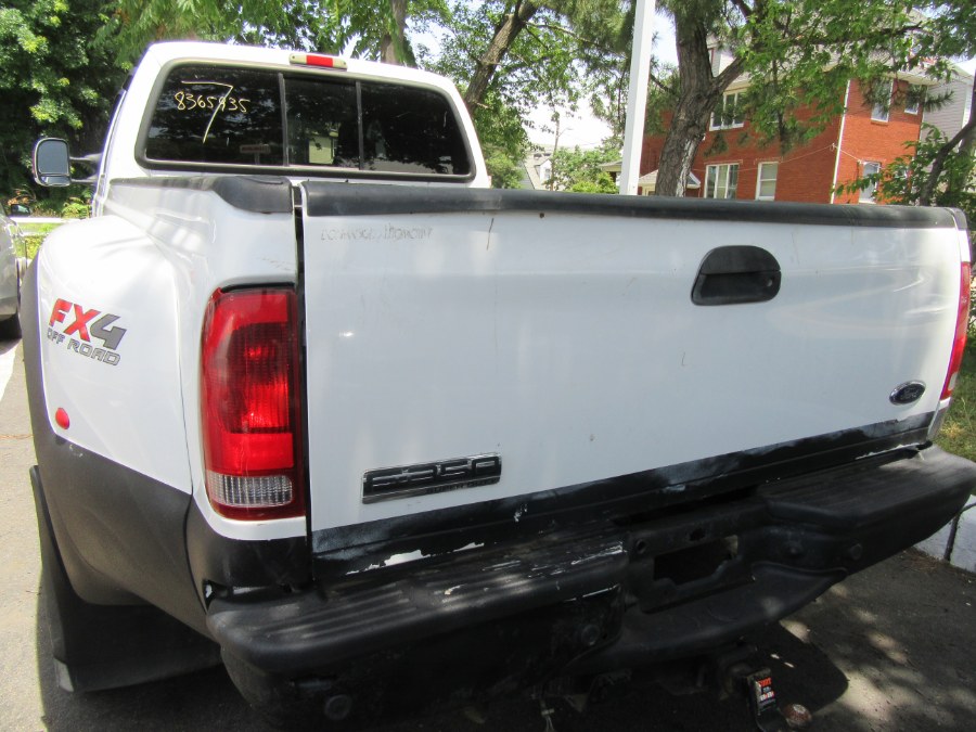Used Ford Super Duty F-350 DRW Crew Cab 156" XLT 4WD 2006 | Royalty Auto Sales. Little Ferry, New Jersey Used Ford Super Duty F-350 DRW Crew Cab 156" XLT 4WD 2006 | Royalty Auto Sales. Little Ferry, New Jersey