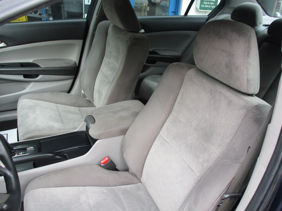 Used Honda Accord Sdn LX 2010 | Cos Central Auto. Meriden, Connecticut Used Honda Accord Sdn LX 2010 | Cos Central Auto. Meriden, Connecticut