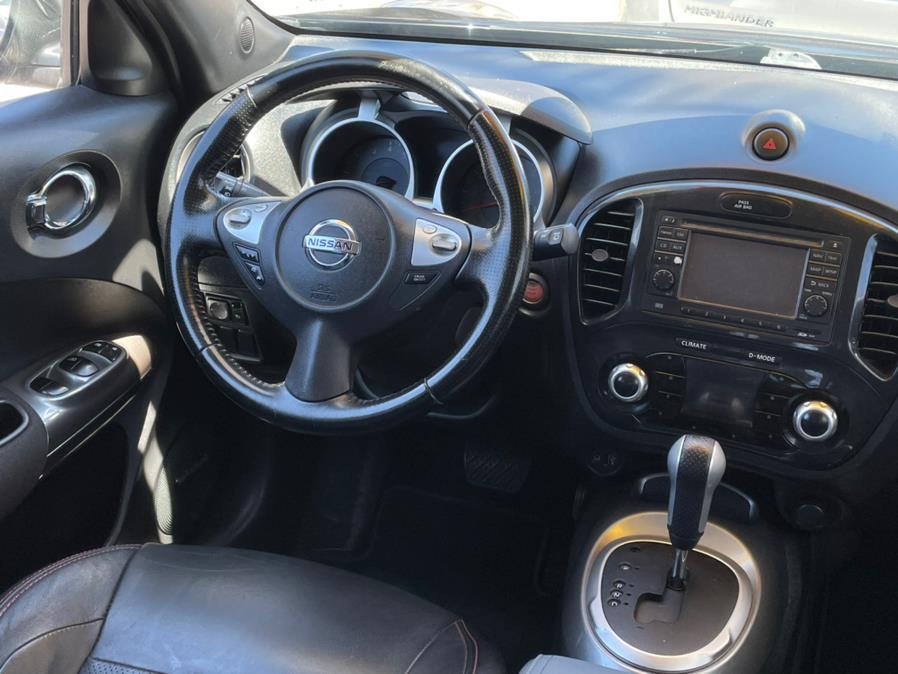 2013 Nissan JUKE 5dr Wgn CVT SL FWD, available for sale in Corona, California | Green Light Auto. Corona, California 2013 Nissan JUKE 5dr Wgn CVT SL FWD, available for sale in Corona, California | Green Light Auto. Corona, California