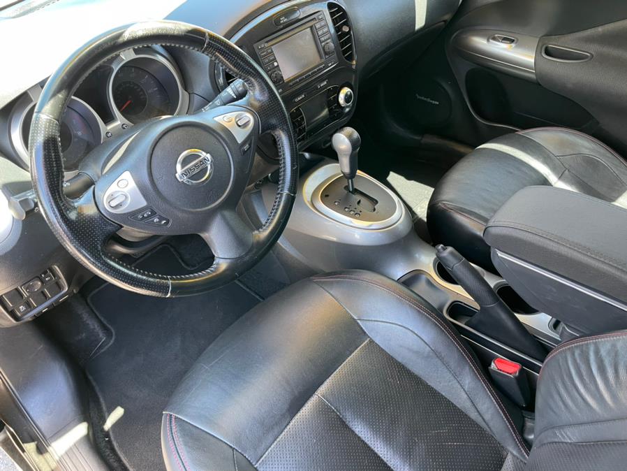 2013 Nissan JUKE 5dr Wgn CVT SL FWD, available for sale in Corona, California | Green Light Auto. Corona, California 2013 Nissan JUKE 5dr Wgn CVT SL FWD, available for sale in Corona, California | Green Light Auto. Corona, California