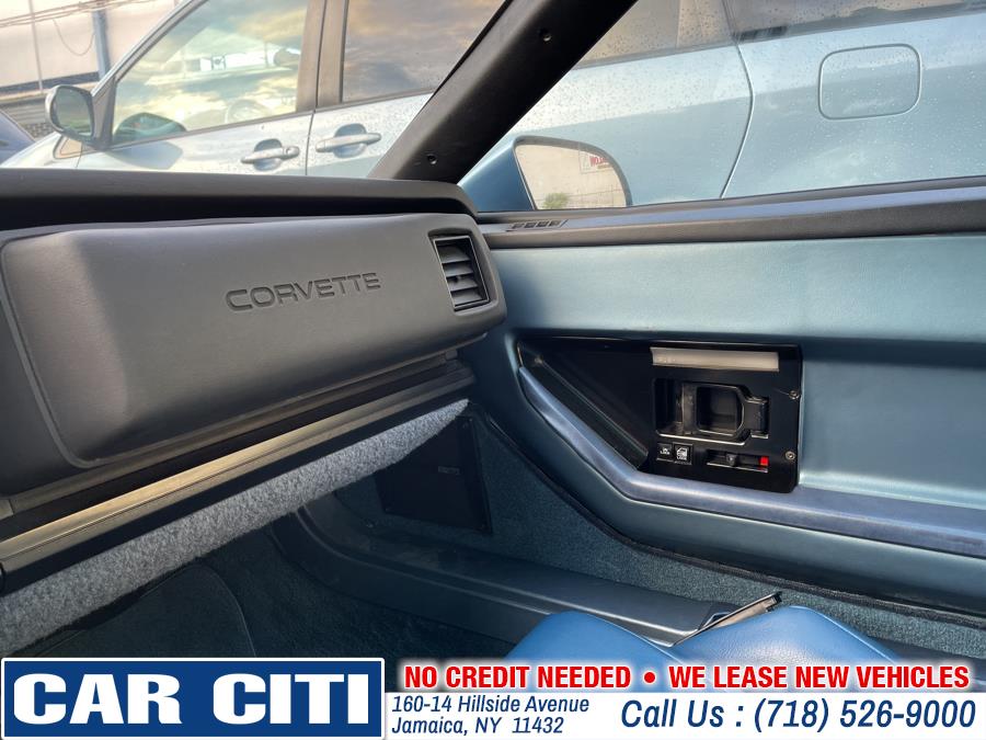 1985 Chevrolet Corvette photo