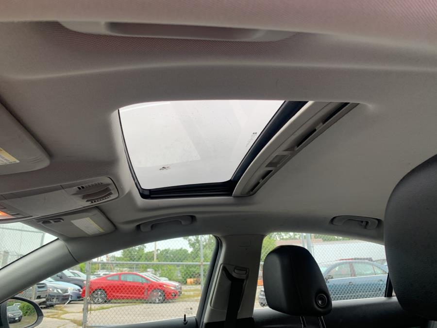 Used Buick Regal 4dr Sdn CXL Turbo TO7 (Russelsheim) *Ltd Avail* 2011 | Dealertown Auto Wholesalers. Milford, Connecticut Used Buick Regal 4dr Sdn CXL Turbo TO7 (Russelsheim) *Ltd Avail* 2011 | Dealertown Auto Wholesalers. Milford, Connecticut