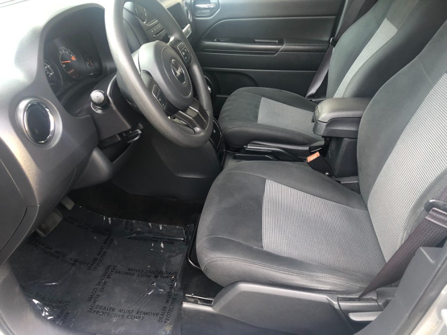 2015 Jeep Compass 4WD 4dr Sport, available for sale in Bristol, Connecticut | Bristol Auto Center LLC. Bristol, Connecticut 2015 Jeep Compass 4WD 4dr Sport, available for sale in Bristol, Connecticut | Bristol Auto Center LLC. Bristol, Connecticut