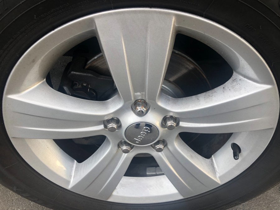 2015 Jeep Compass 4WD 4dr Sport, available for sale in Bristol, Connecticut | Bristol Auto Center LLC. Bristol, Connecticut 2015 Jeep Compass 4WD 4dr Sport, available for sale in Bristol, Connecticut | Bristol Auto Center LLC. Bristol, Connecticut