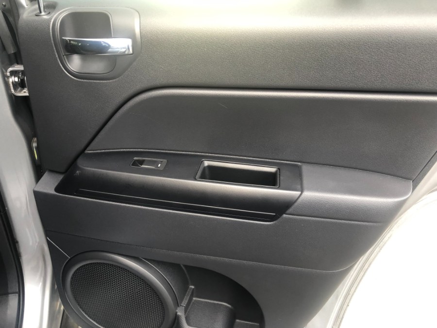 2015 Jeep Compass 4WD 4dr Sport, available for sale in Bristol, Connecticut | Bristol Auto Center LLC. Bristol, Connecticut 2015 Jeep Compass 4WD 4dr Sport, available for sale in Bristol, Connecticut | Bristol Auto Center LLC. Bristol, Connecticut