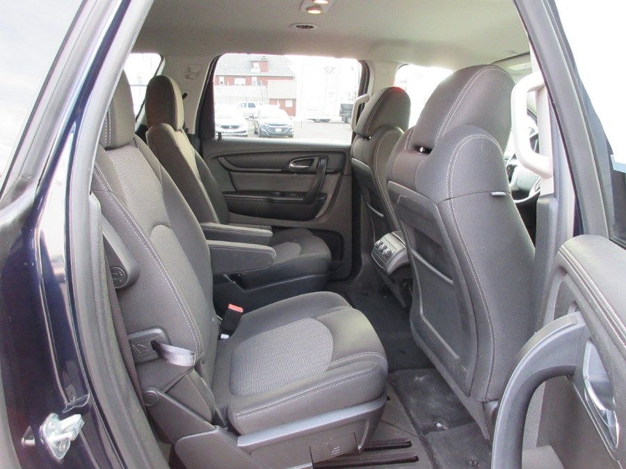 2017 Chevrolet Traverse AWD 4dr LT w/1LT, available for sale in Linden, New Jersey | Route 27 Auto Mall. Linden, New Jersey 2017 Chevrolet Traverse AWD 4dr LT w/1LT, available for sale in Linden, New Jersey | Route 27 Auto Mall. Linden, New Jersey