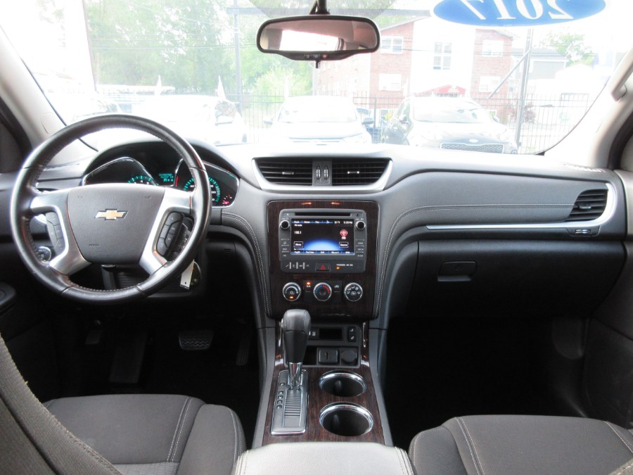 2017 Chevrolet Traverse AWD 4dr LT w/1LT, available for sale in Linden, New Jersey | Route 27 Auto Mall. Linden, New Jersey 2017 Chevrolet Traverse AWD 4dr LT w/1LT, available for sale in Linden, New Jersey | Route 27 Auto Mall. Linden, New Jersey
