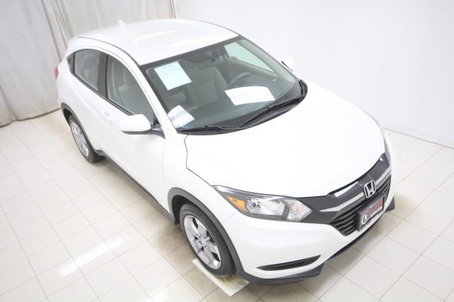 Used Honda Hr-v LX AWD w/ rearCam 2018 | Car Revolution. Maple Shade, New Jersey Used Honda Hr-v LX AWD w/ rearCam 2018 | Car Revolution. Maple Shade, New Jersey