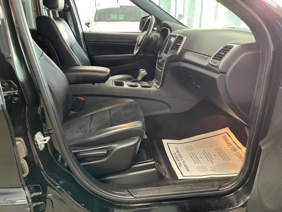 2018 Jeep Grand Cherokee Altitude 4x4 *Ltd Avail*, available for sale in Inwood, New York | 5 Towns Drive. Inwood, New York 2018 Jeep Grand Cherokee Altitude 4x4 *Ltd Avail*, available for sale in Inwood, New York | 5 Towns Drive. Inwood, New York